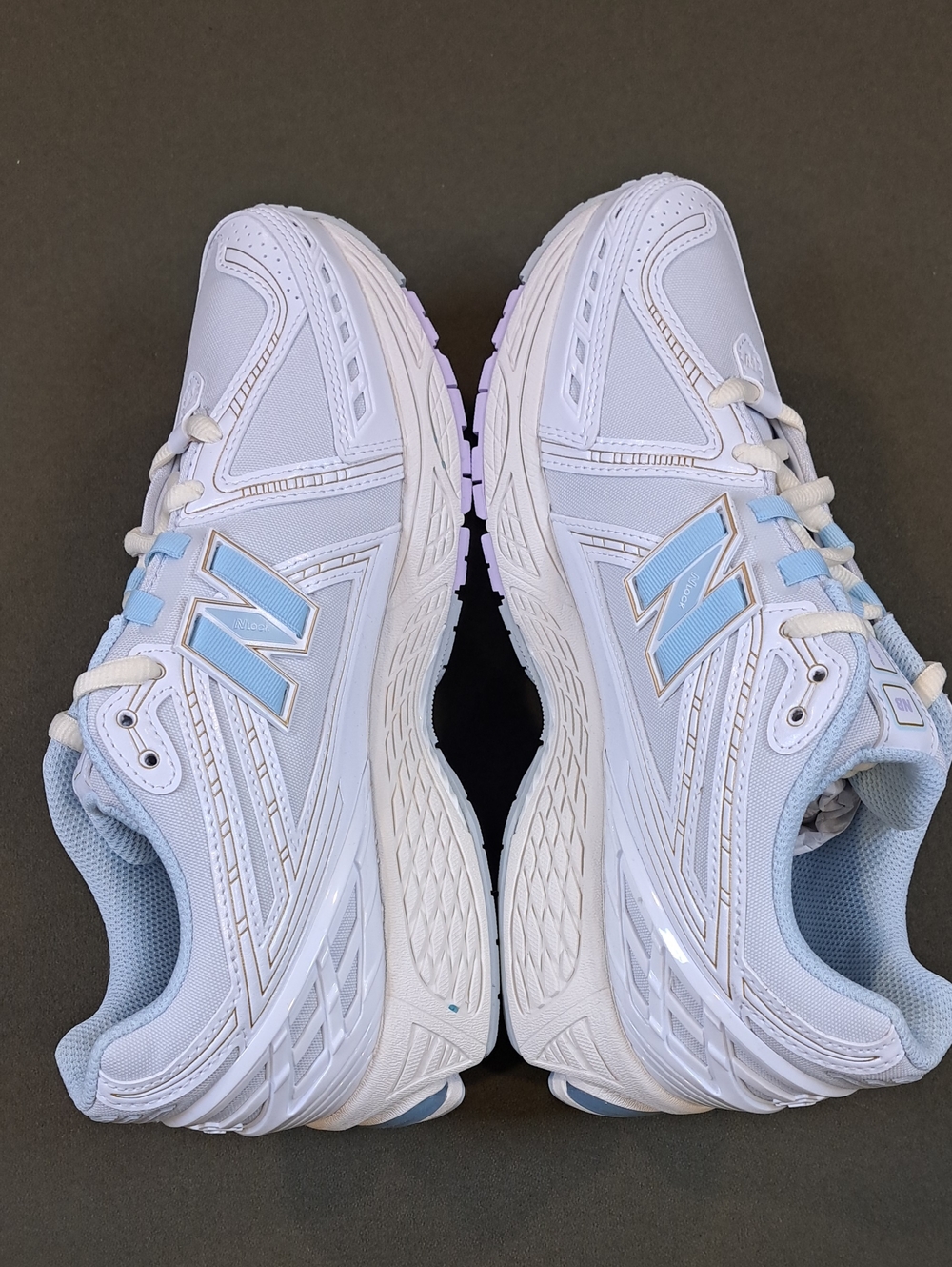 New Balance 1906R Sneaker - Color: White/Light Blue - Size: Unixex M-9.5, W-11 D - Picture 6 of 9